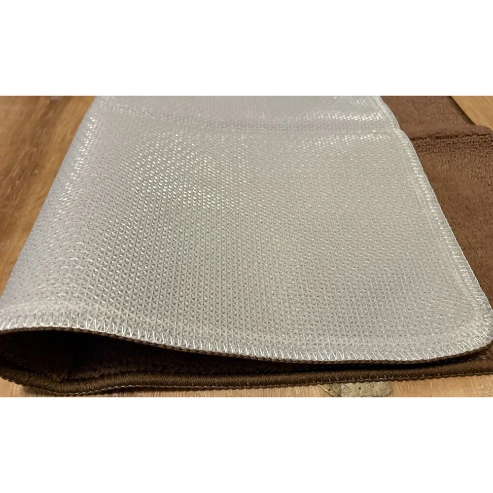 20” X 30” Bath Mat Brown